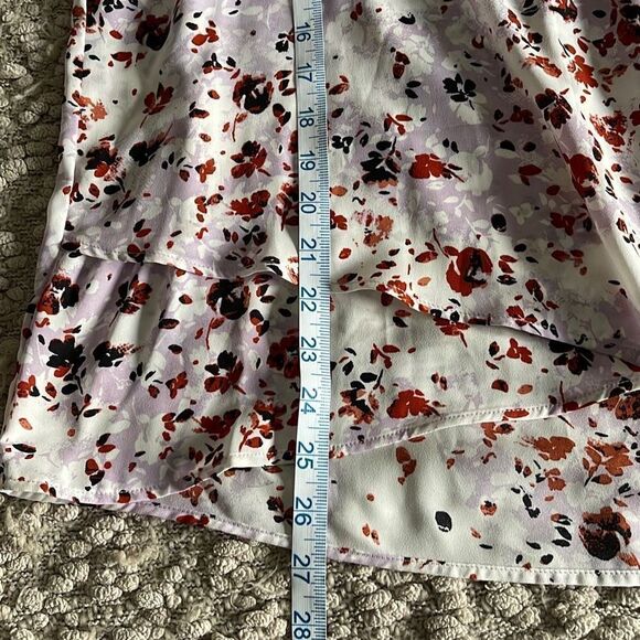 Simply Vera Pullover Blouse. Size Small. Multi Color. - Picture 7 of 8